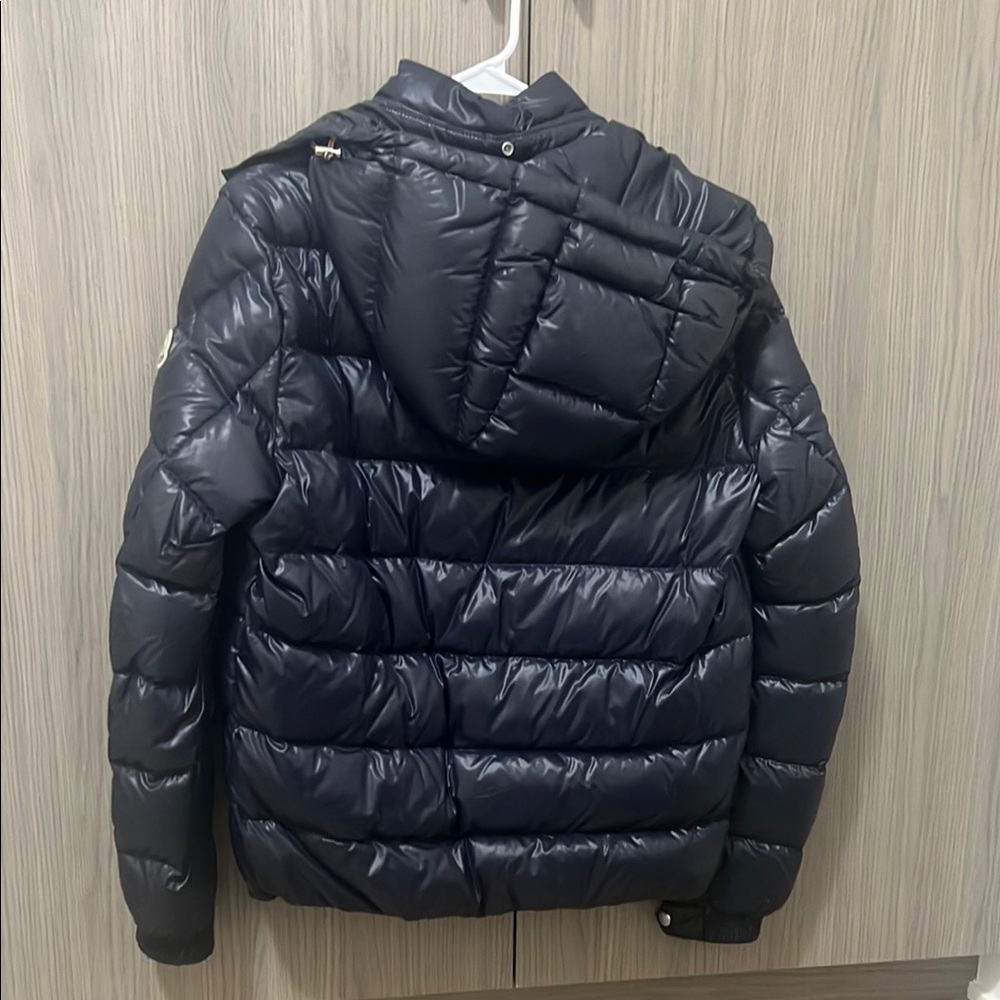 Moncler - Picture 2 of 3